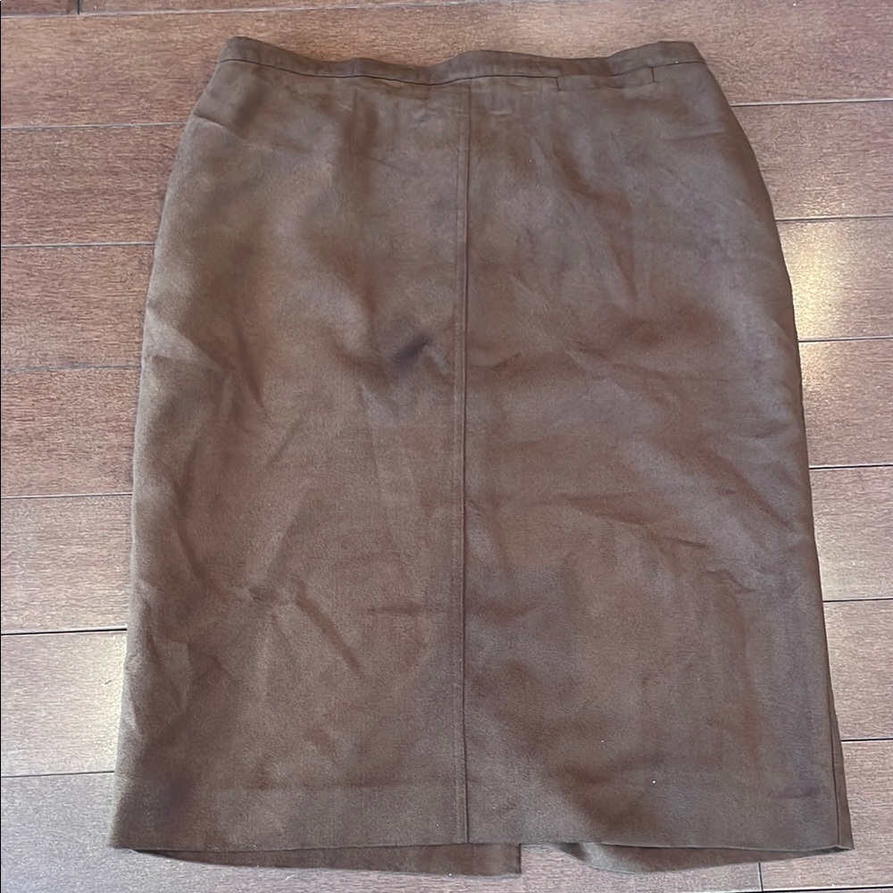 Elegant Brown Skirt